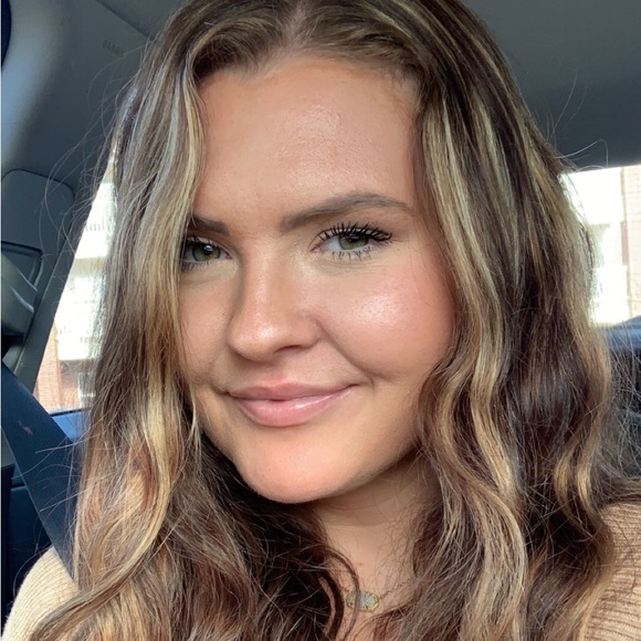 Meet your Posher, Lillian - Picture 4 of 4